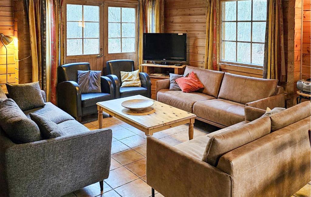 Nice Home In Neede With Sauna photo 2