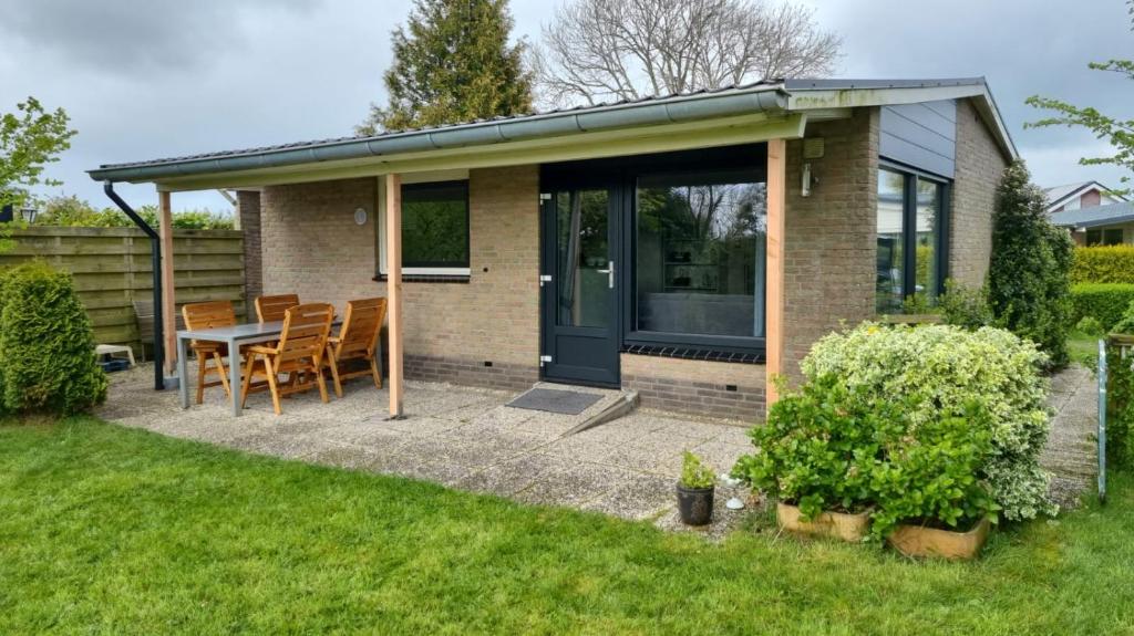 Beachbungalow Park Iselmar 39 aan Ijsselmeer bungalow 26 photo 2