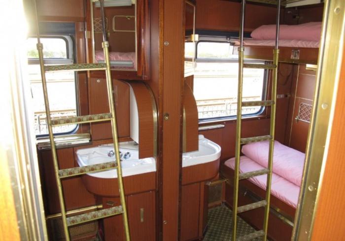 Train Lodge Amsterdam photo 3