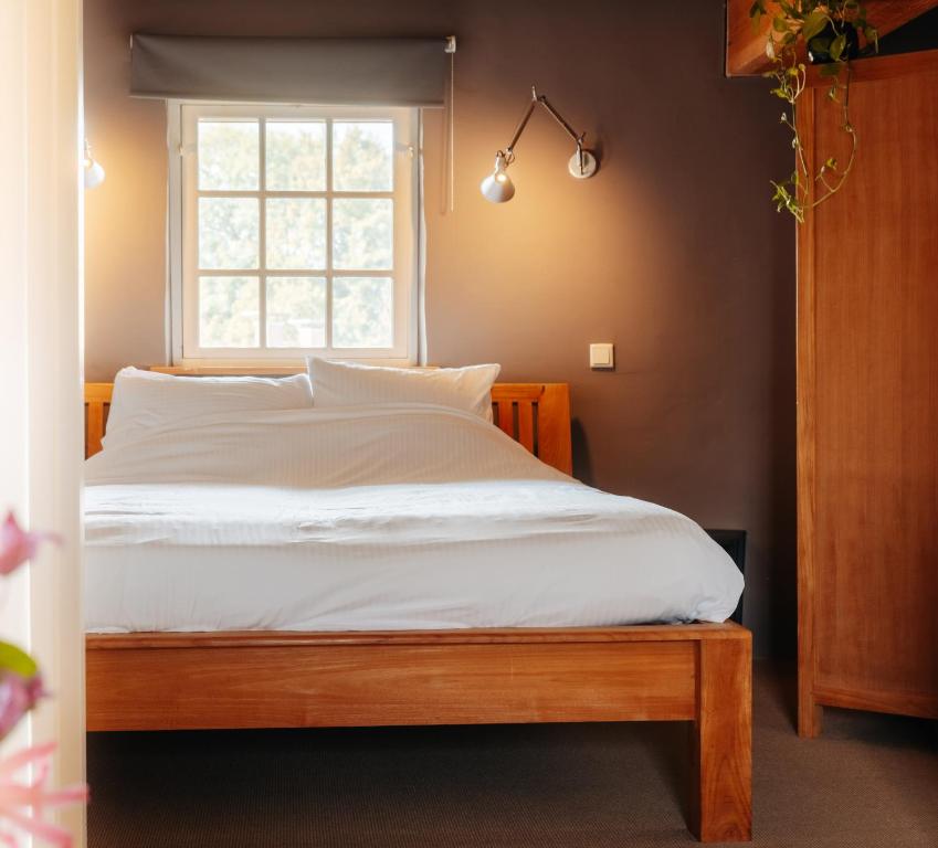 Sleep in a windmill - Molen Hunsingo photo 2