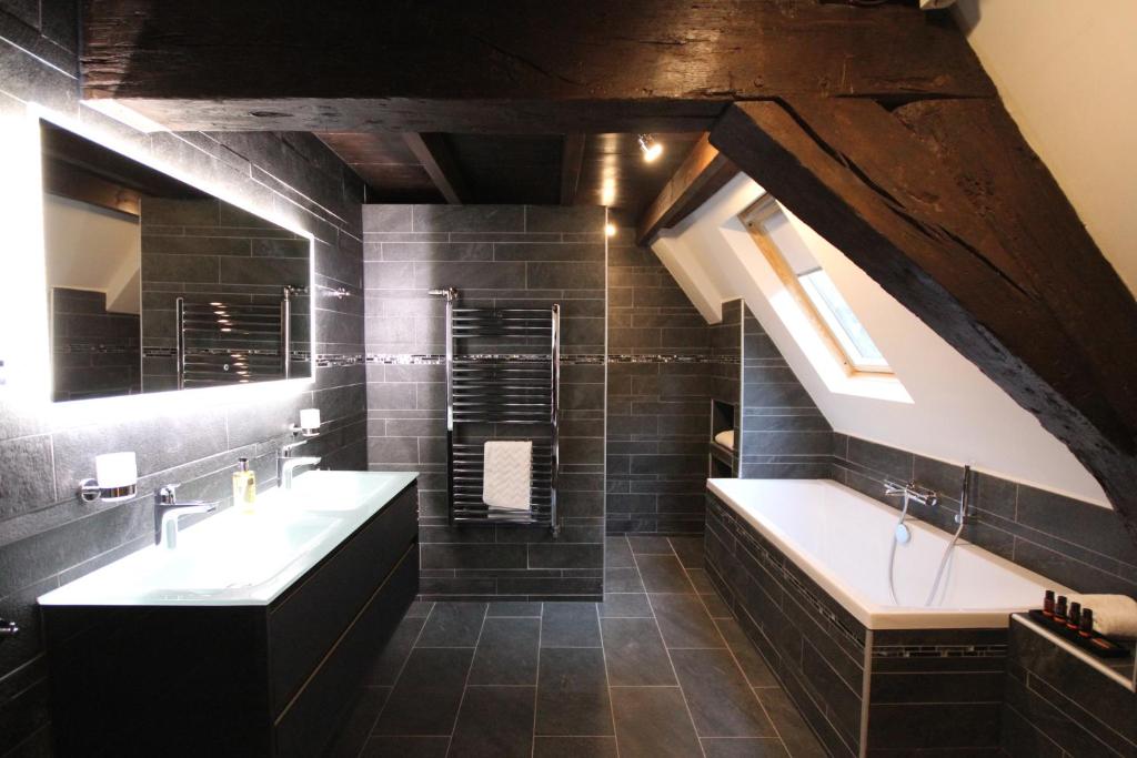 Boutique Hotel Steenhof Suites - Adults Only photo 3