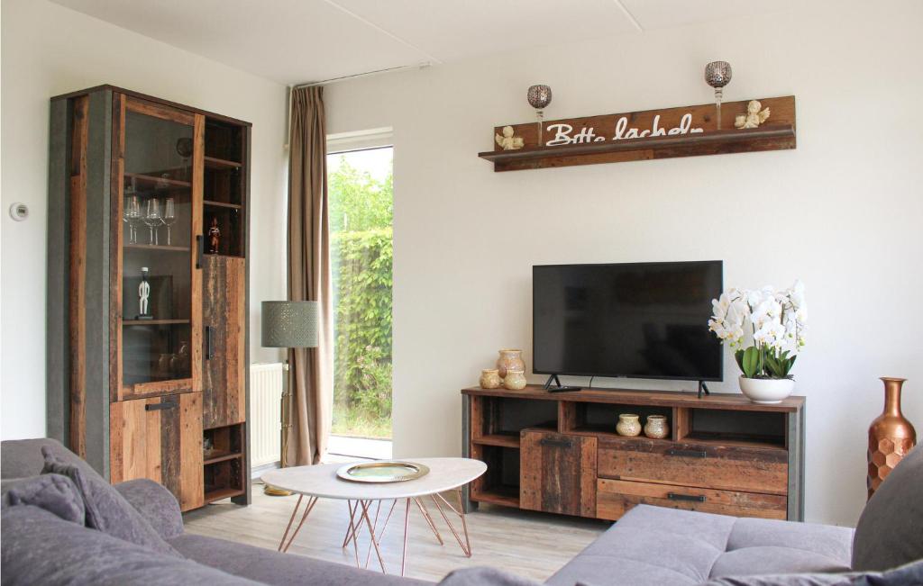 3 Bedroom Nice Home In Vlagtwedde photo 3