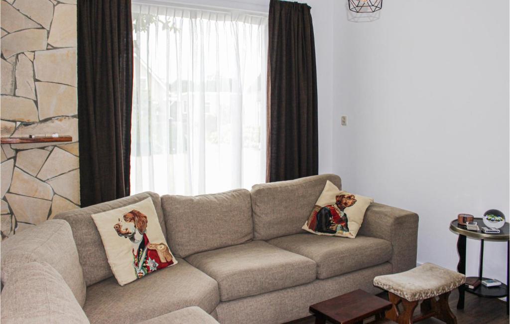 Awesome Home In Acquoy With Wifi photo 3