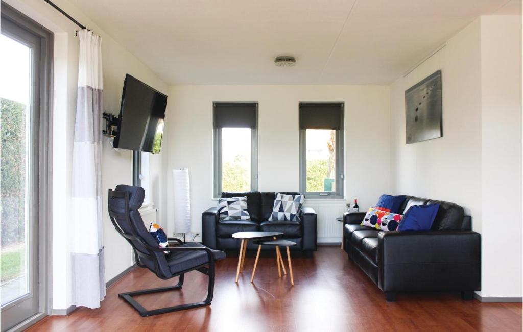 3 Bedroom Stunning Home In Wemeldinge photo 2