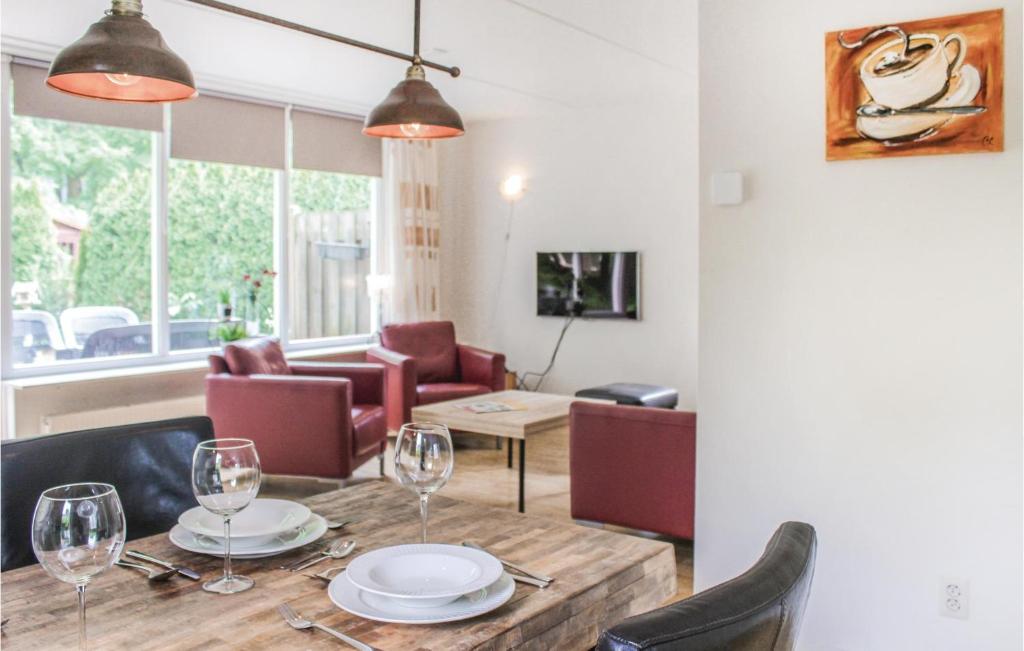 Amazing Home In Winterswijk With Wifi photo 3
