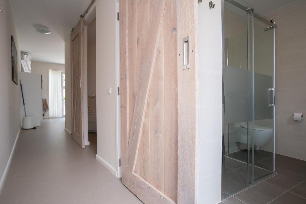 Santvort Luxury Apartment with Private Parking photo 3