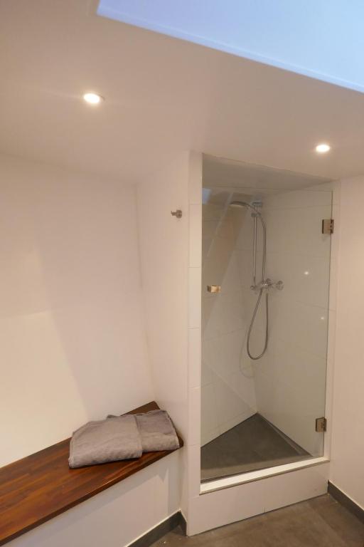 Boathotel Rotterdam Wilhelmina photo 3