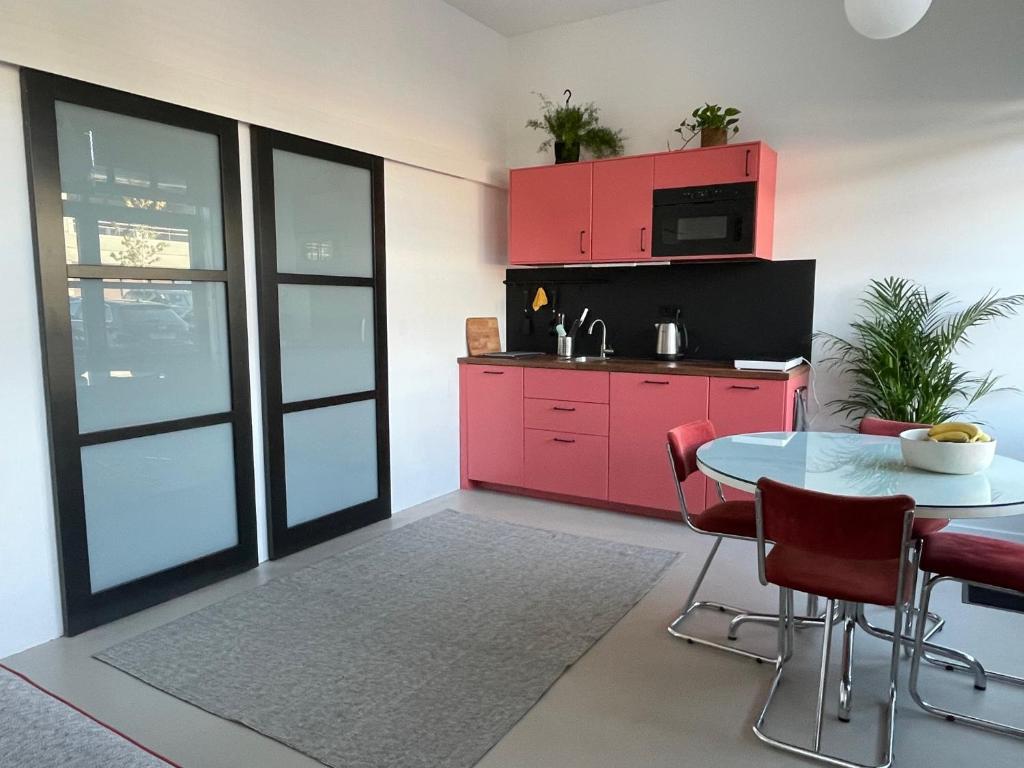 Studio 28A5 with free parking place — photo 1