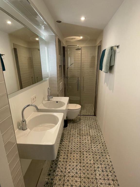Studio 28A5 with free parking place photo 3