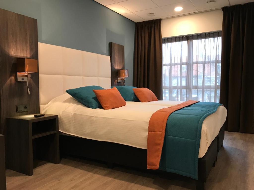 Rivers Hotel — photo 1