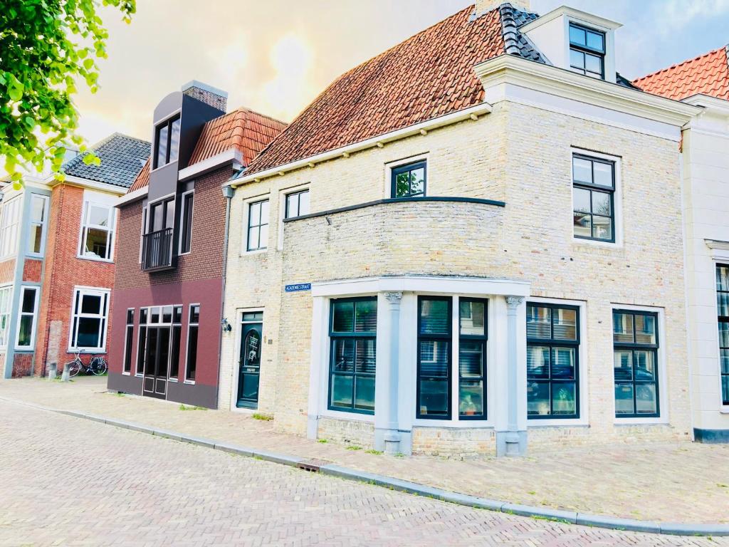 Stadshotel DE ACADEMIE — photo 1