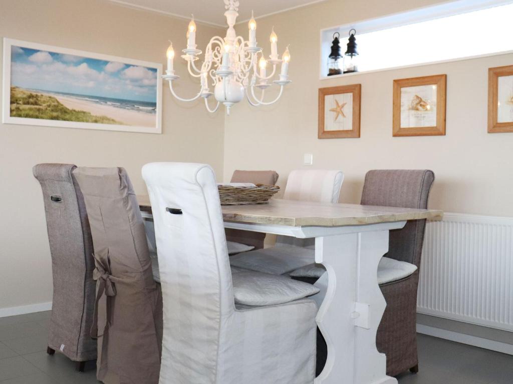Cottage in Paesens near Wadden Sea photo 3