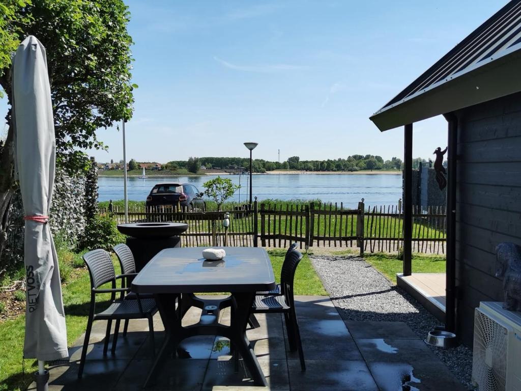 Tiny Haus Auszeit am See — photo 1
