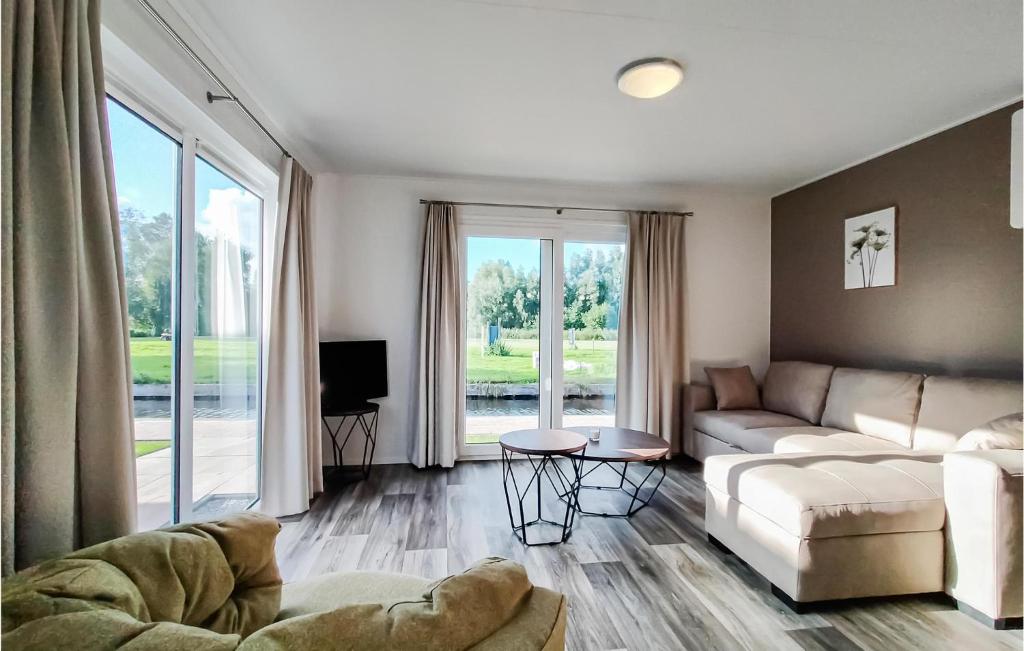 Awesome Home In Giethoorn With Wifi photo 2