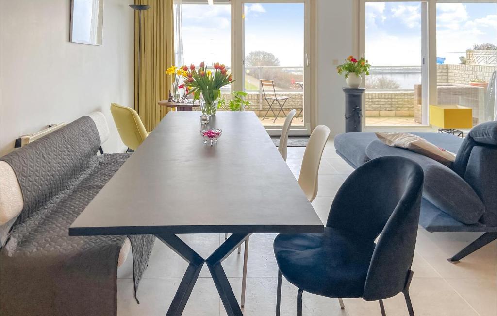 Gorgeous Apartment In Westerland photo 2