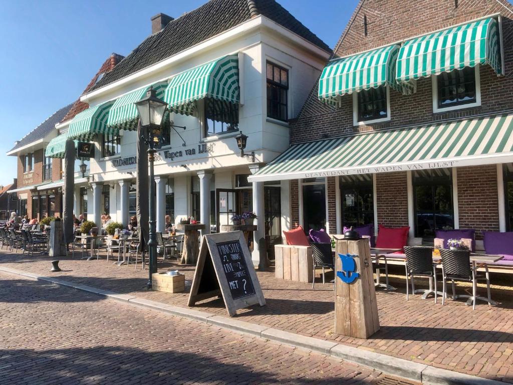 Stadsherberg 'Het Wapen van IJlst' — photo 1