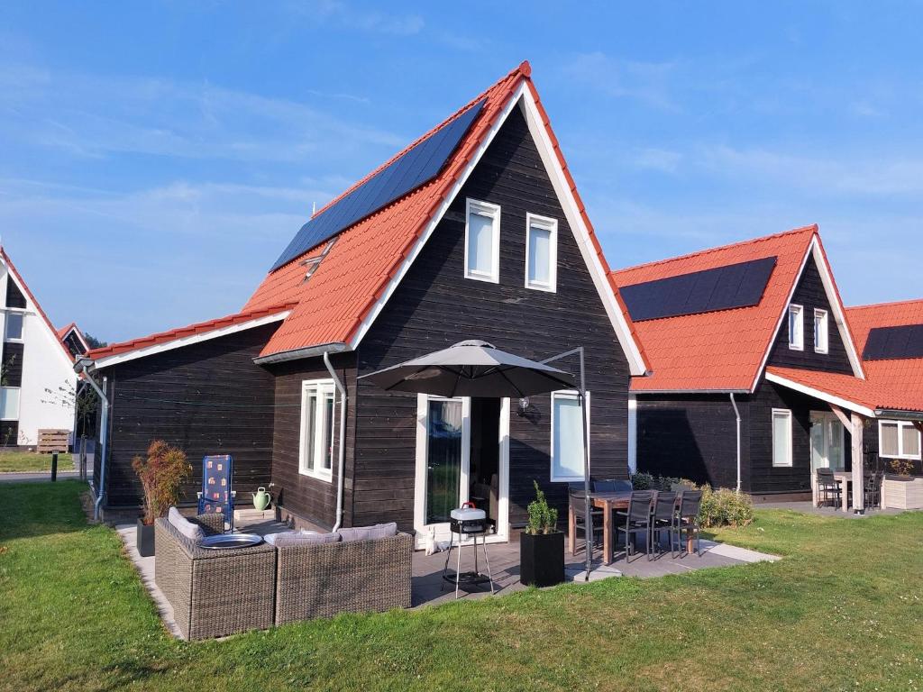 Zeeland Family Retreat — photo 1