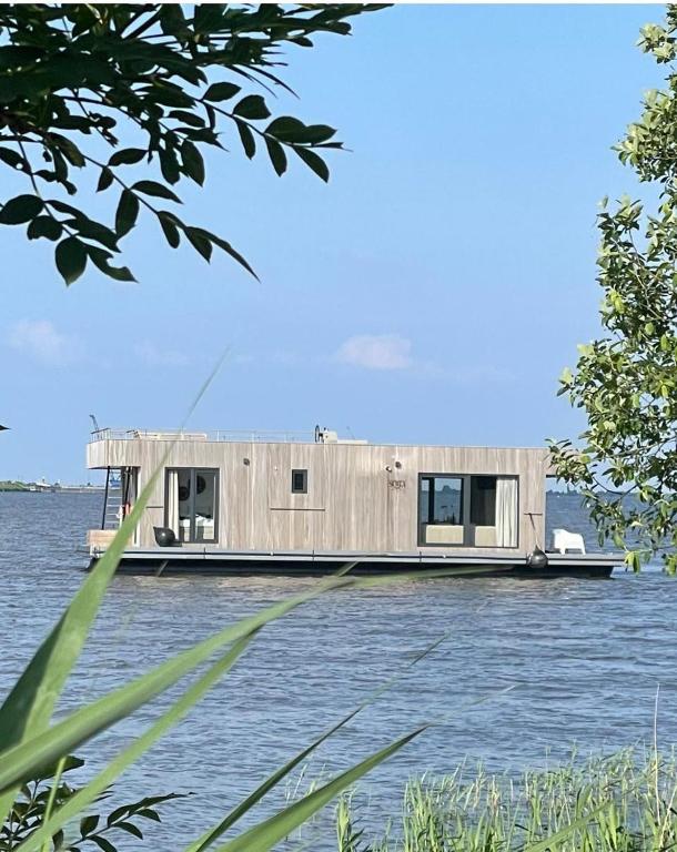 The Sustainable Saek Sneekermeer — photo 1