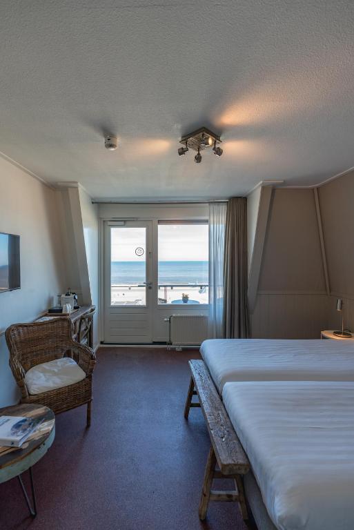Strandhotel Noordzee photo 2