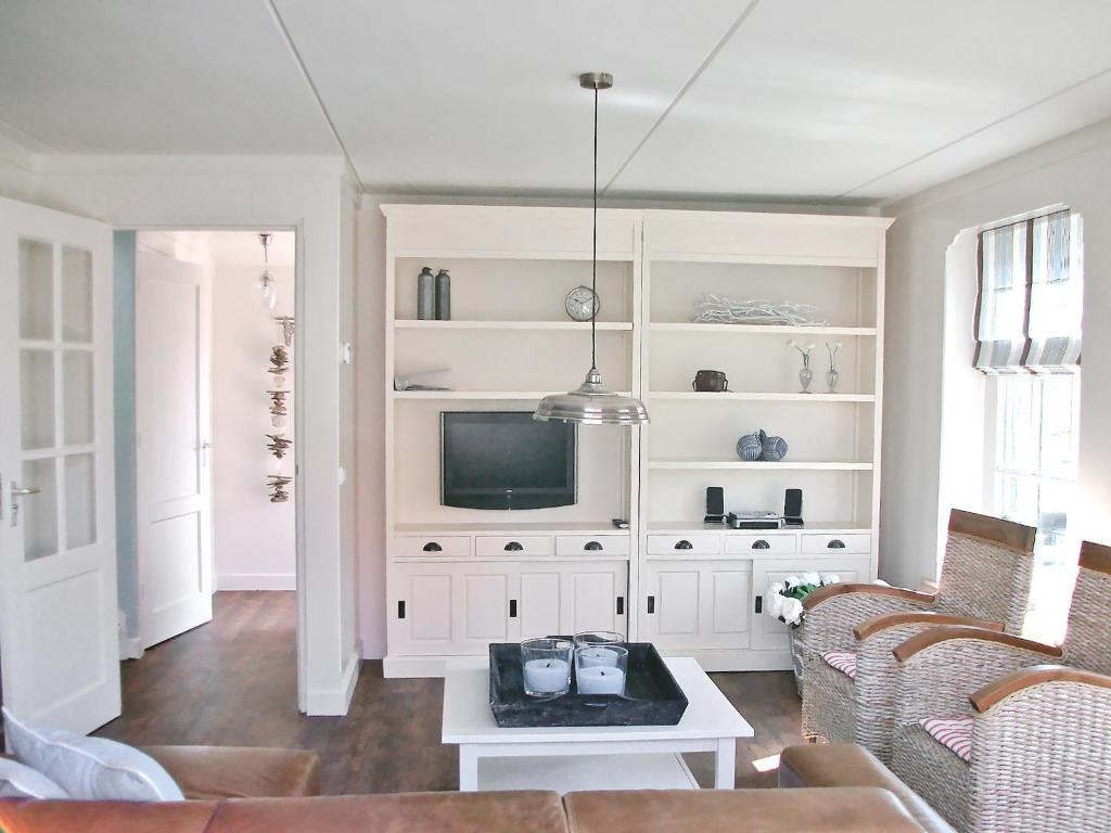Holiday Home Wiringherlant-7 by Interhome photo 2