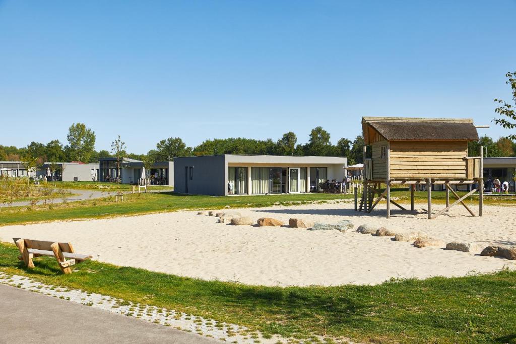 RCN Vakantiepark de Schotsman Bungalow de Bevelander — photo 1