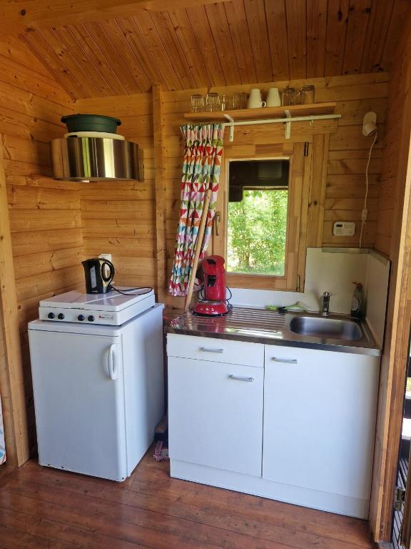 Camping Alkenhaer Appelscha Blokhut Plus photo 3