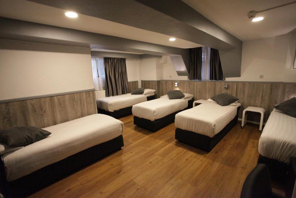 Travel Hotel Amsterdam — photo 1