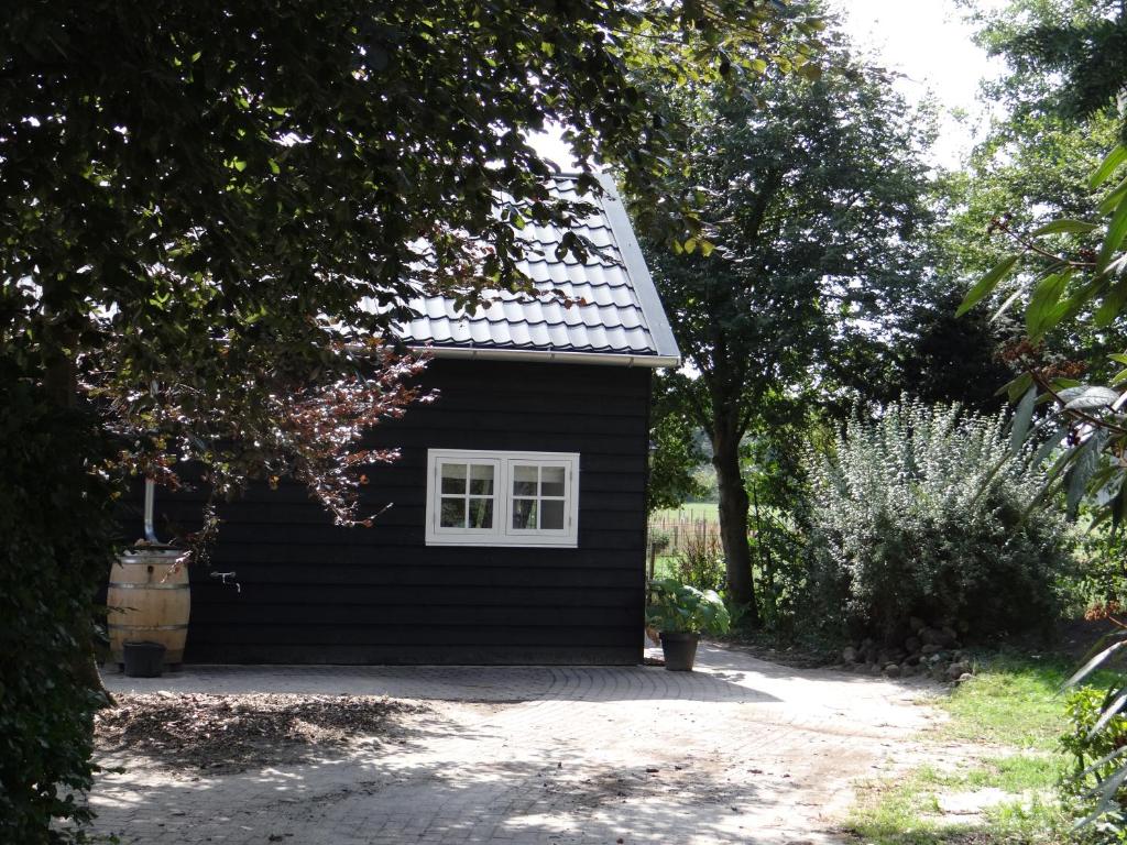 The Green Cottage — photo 1