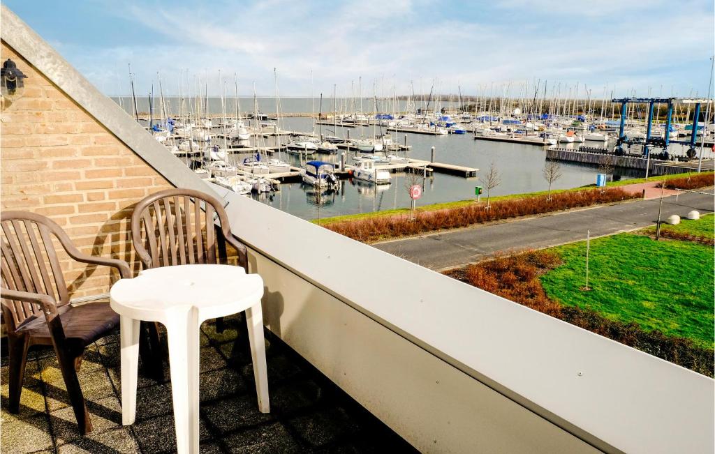 Nice Apartment In Bruinisse photo 2