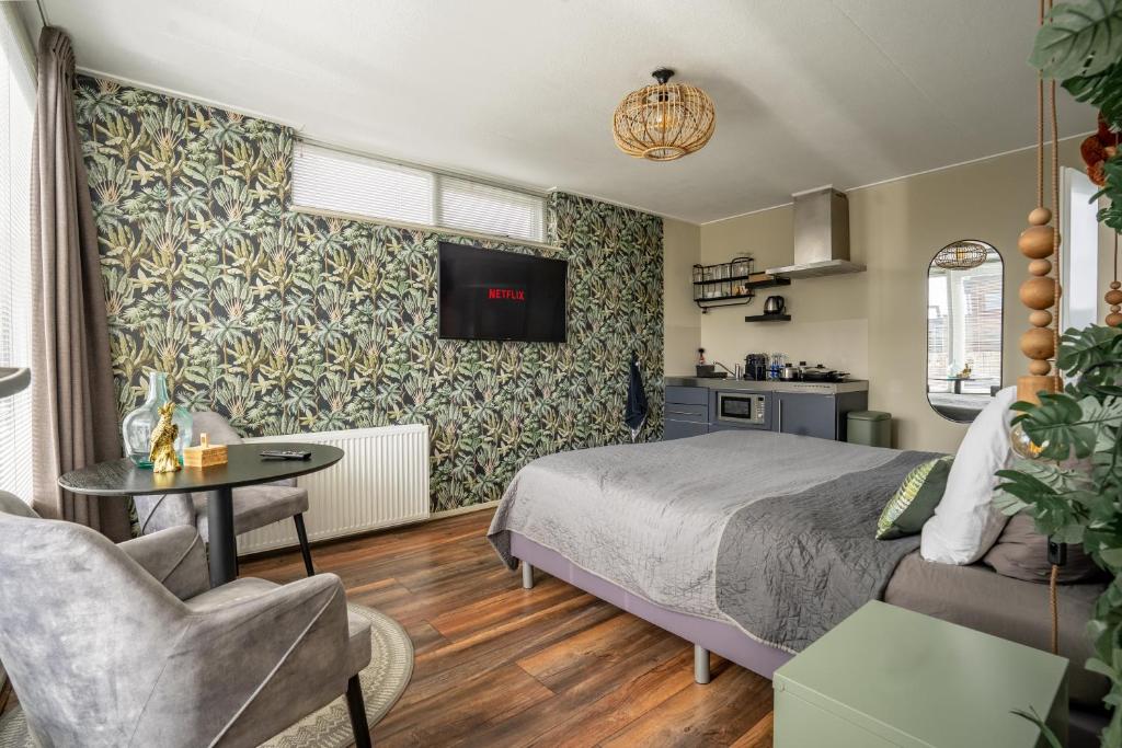 The Lion King - 6 Person linked apartment with roof terrace photo 2