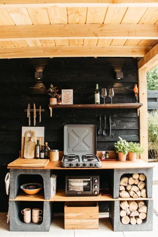 Sfeervol Tiny House met luxe jacuzzi & tuinkamer photo 2