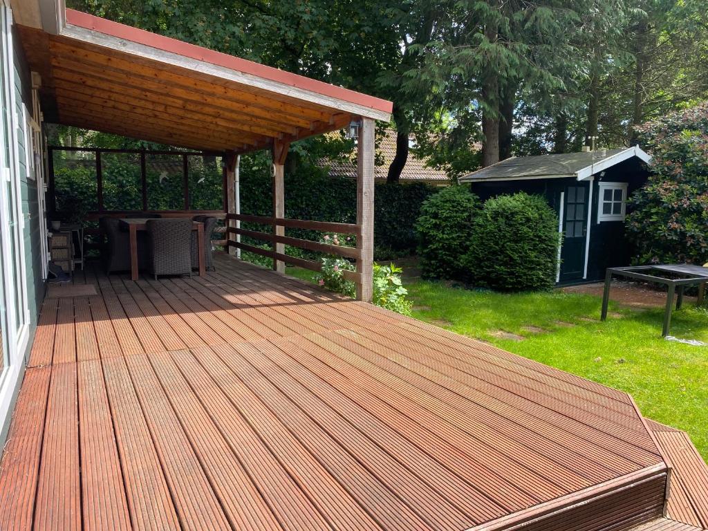 Ruim privacyvol chalet met overdekt terras — photo 1