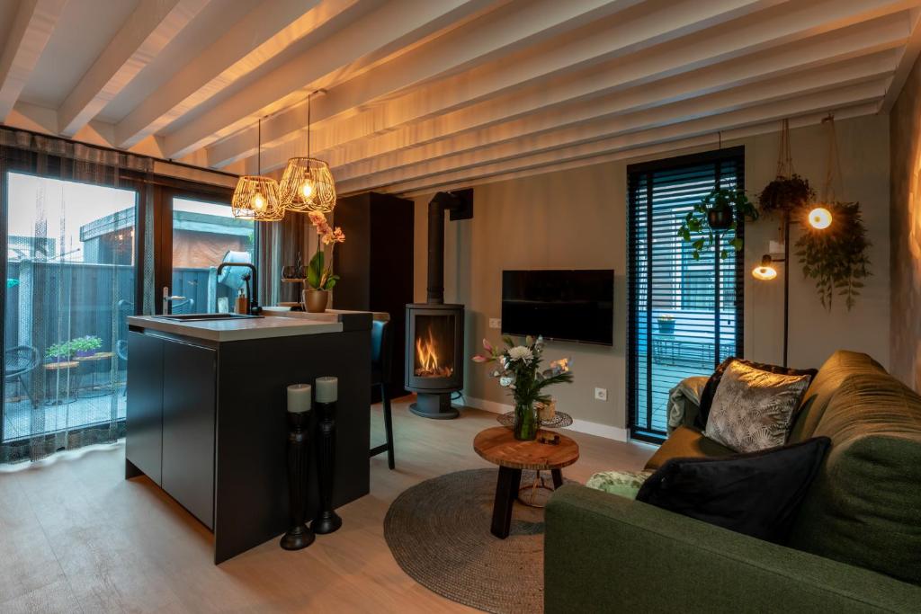 Welcome in - Appartement met gashaard en airco I Swaalingestraat 71a — photo 1