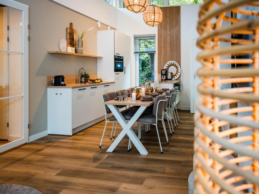 Spacious holiday home in Voorhuizen with terrace photo 3