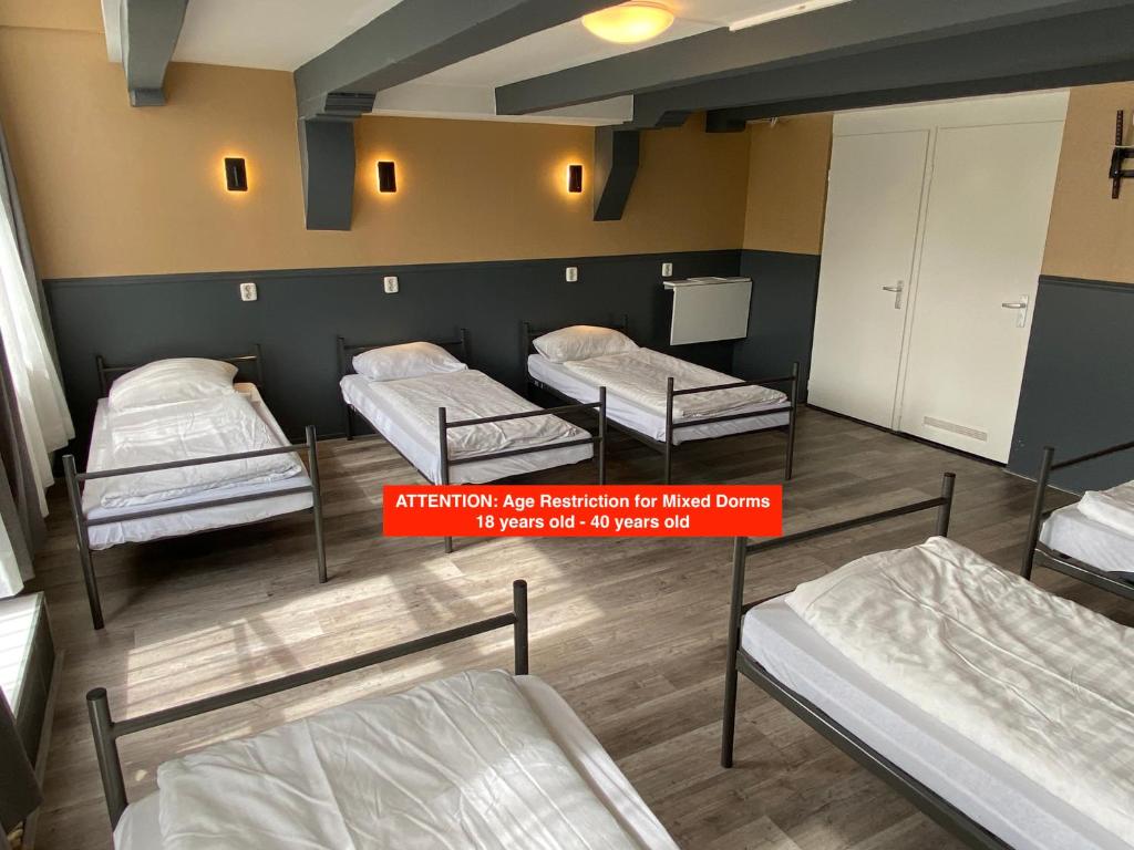 Xplore Hostel Amsterdam — photo 1