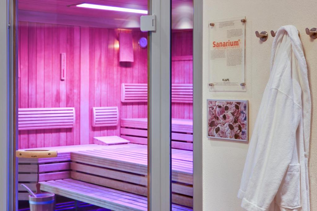 Steigenberger Airport Hotel Amsterdam photo 3