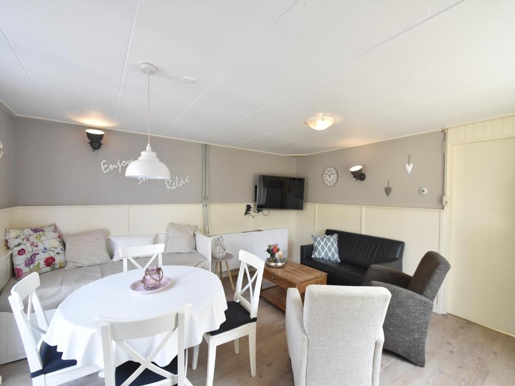 Holiday home in surroundings nearby the coast photo 3