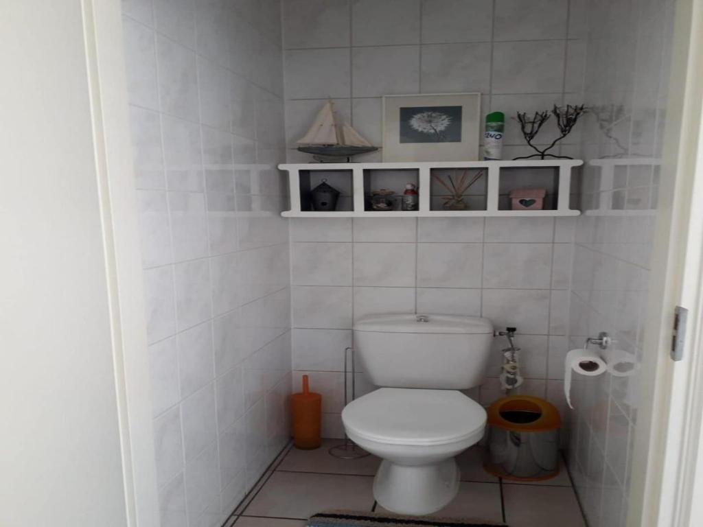 Holiday home near centre of Petten photo 3