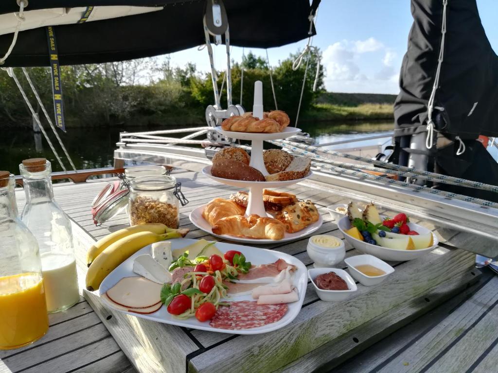 Privé B&B Zeilboot Noorderlicht photo 2