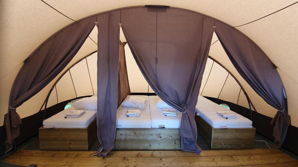 Camping Recreatiepark Aalsmeer photo 2
