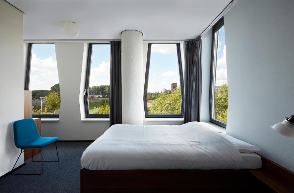The Social Hub Amsterdam West Extended Stay photo 2