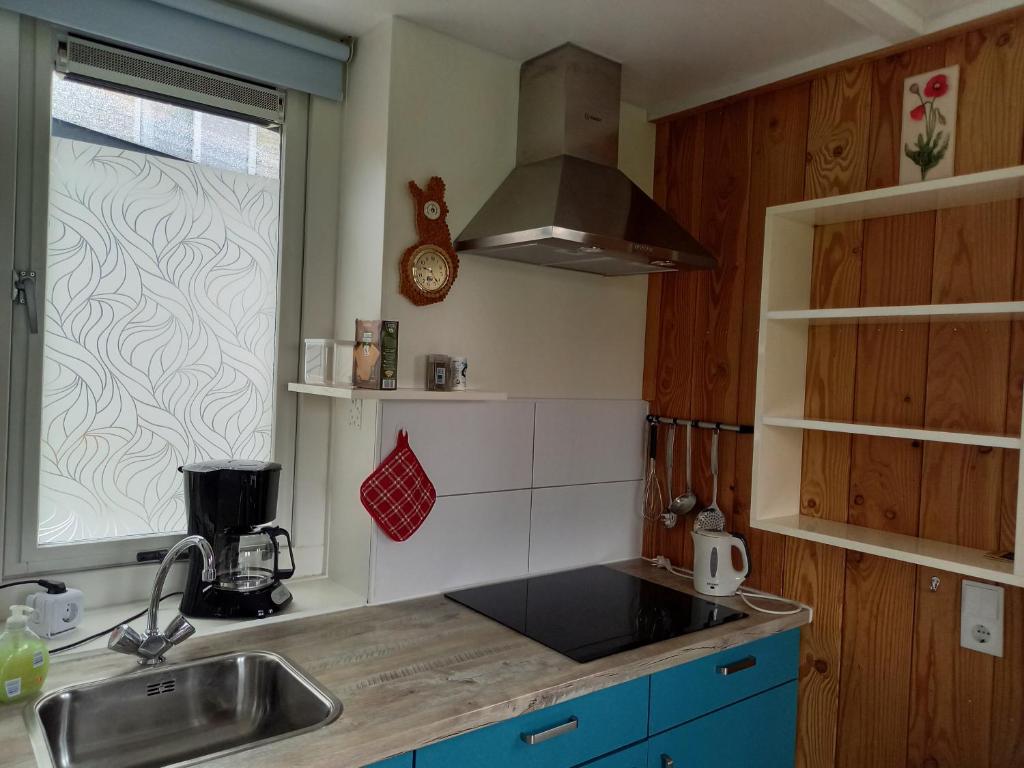 Room by the sea photo 2