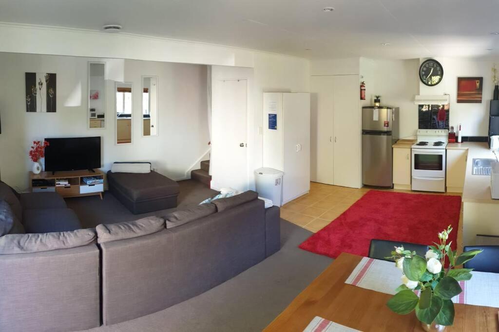 Central cozy house - 10 min walk to town photo 3