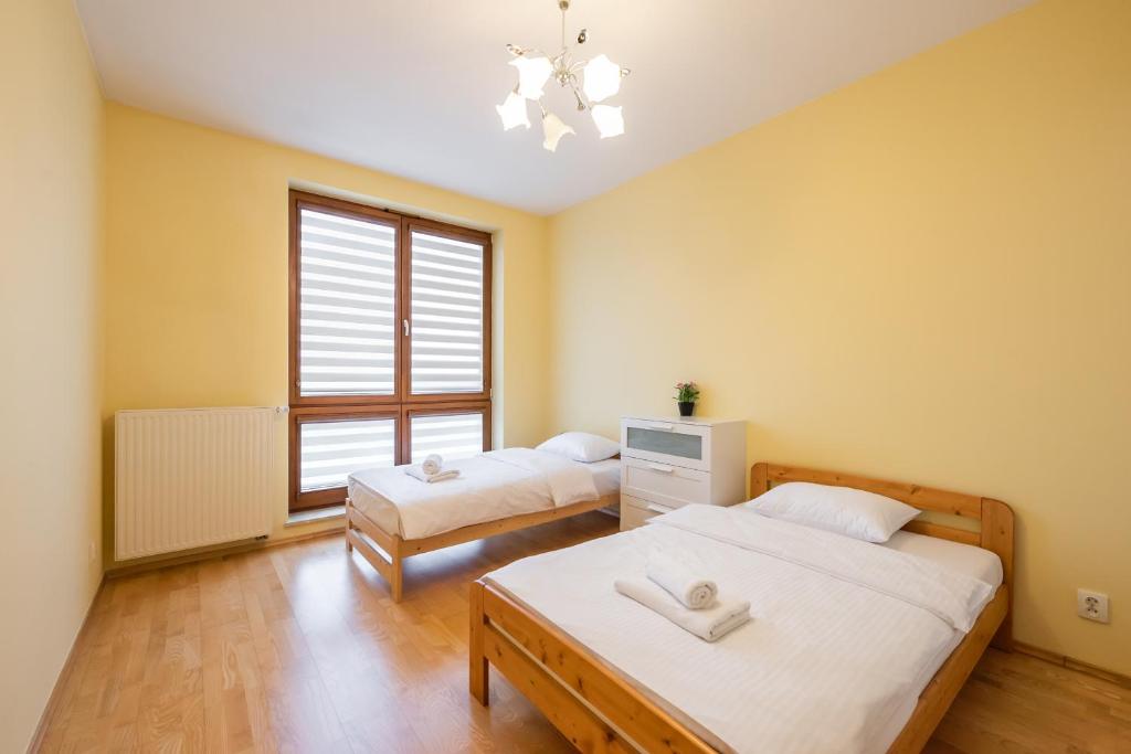 Wilanów Violet Apartment by BookingHost photo 2