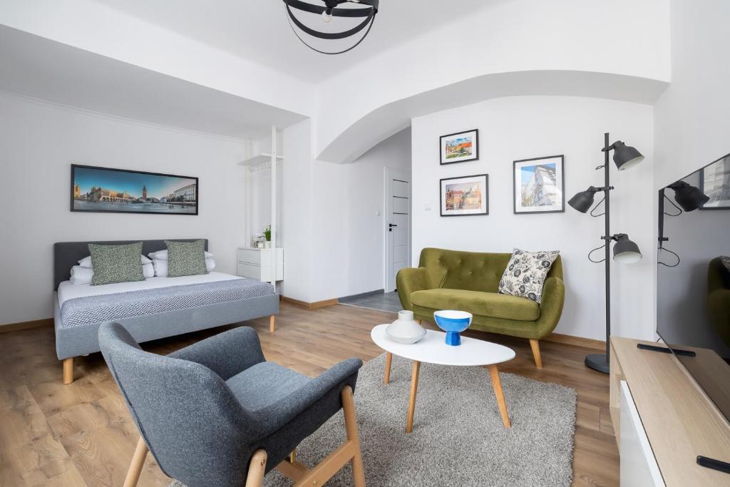 Zyblikiewicza 5- Studio Apartment- Old Town — photo 1