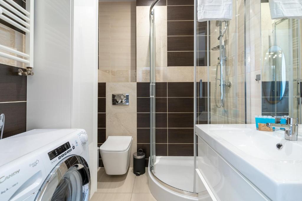 Słowackiego Glamour Apartment by BookingHost photo 3
