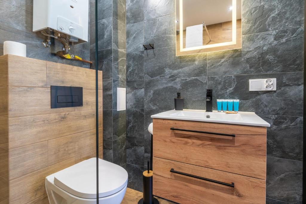 Sosnowiec City Centre Apartment by BookingHost photo 3