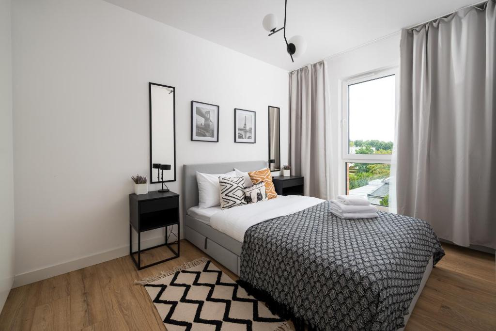 Sage Green Stylish Apartment by BookingHost photo 2