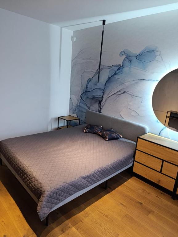 Spacious & Modern 3BR-2BA Apt photo 2