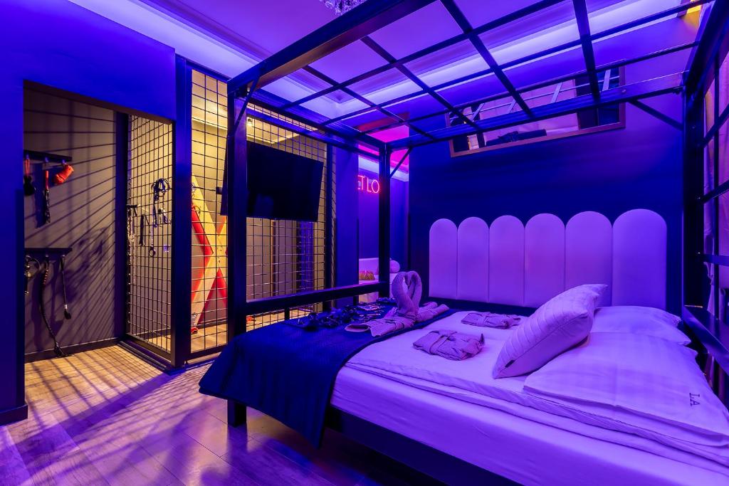 Secret Love BDSM & SPA photo 2
